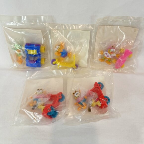 Vintage New Sealed Lot Of 5 McDonald's Happy Meal Garfield The Cat Odie 1989 NOS - Picture 1 of 11